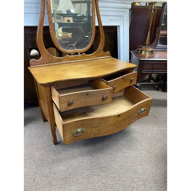 Vintage Tiger Oak Mirrored Vanity with Rotating Mirror For Sale - Image 4 of 10