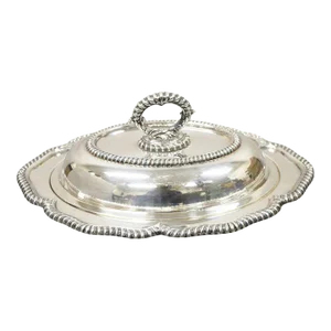 Early 20th Century Vintage English Victorian Silver Plated Oval Lidded Vegetable Serving Platter Dish