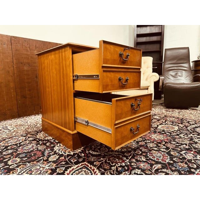 English Chest of Drawers in Teak For Sale - Image 9 of 13