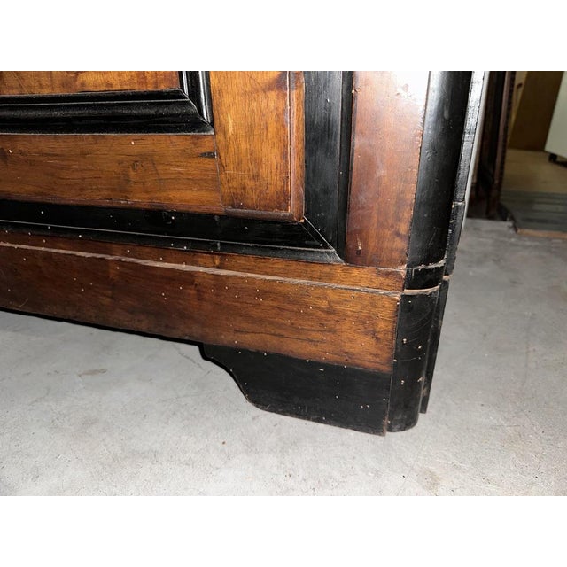 4-Door Wardrobe in Walnut, 1700s For Sale - Image 10 of 14
