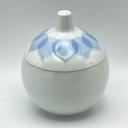 Vintage Bjorn Wiinblad “Lotus Azure” for Rosenthal Studio-Line Coffee & Dessert Service for 12: Complete 40-Piece Set For Sale - Image 9 of 18