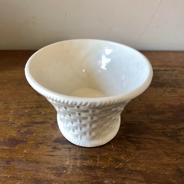 Hollywood Regency Mid 20th Century White Italian Pottery Basketweave Bowl For Sale - Image 3 of 6