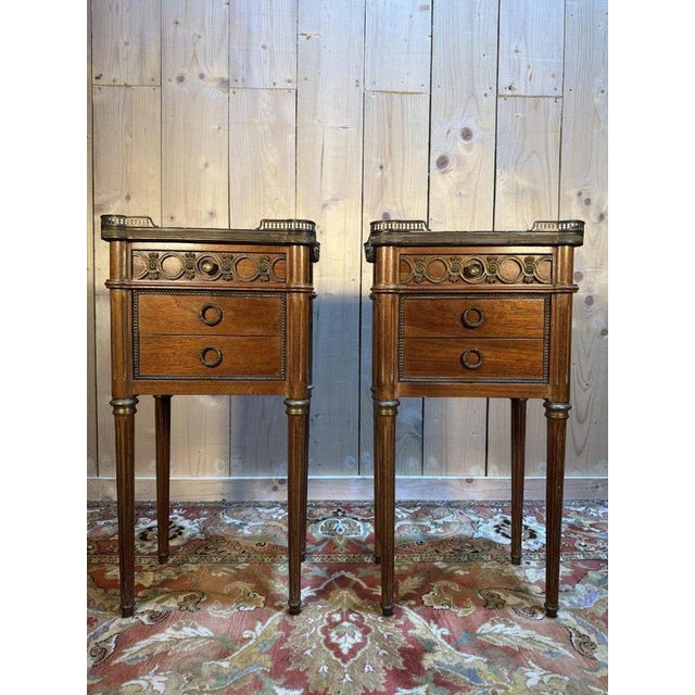 Louis XVI Style Bedside Tables in White Marble, Set of 2 For Sale - Image 4 of 10