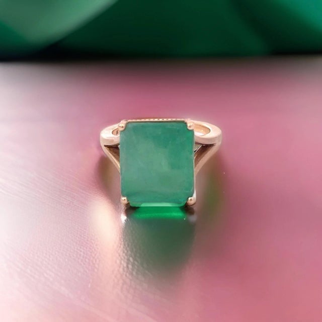 Green Natural Solitaire Emerald Ring 6.5 14k Yellow Gold 6.62 TCW Certified For Sale - Image 8 of 12