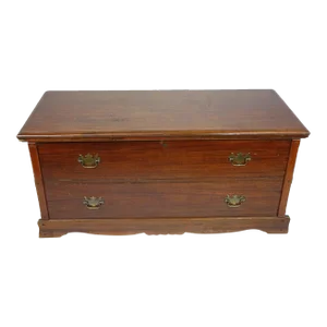 Mid 20th Century Vintage Franklin Shockey Early American Style Hope Chest