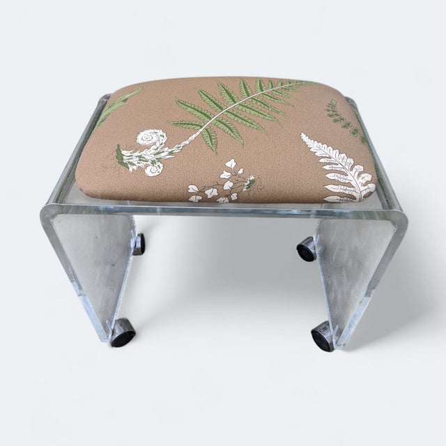 Textile Vintage Lucite Vanity Stool Bench in Scalamandre Elsie De Wolfe Fern Fabric With Castor Wheels For Sale - Image 7 of 11