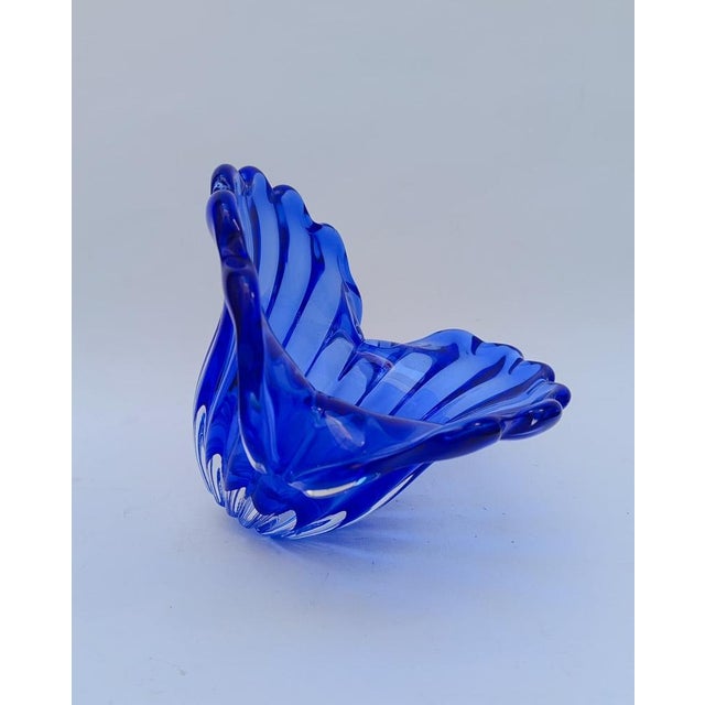 1980s Shell with Blue Murano Glass Pearl, 1980s For Sale - Image 5 of 13