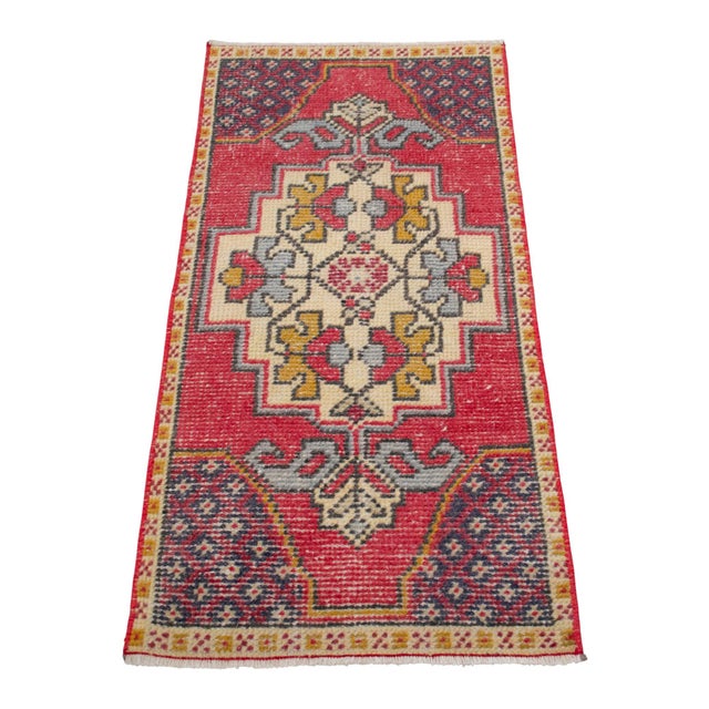 1970s Hand Knotted Small Turkish Rug - 1'7" X 3'3" For Sale - Image 4 of 13