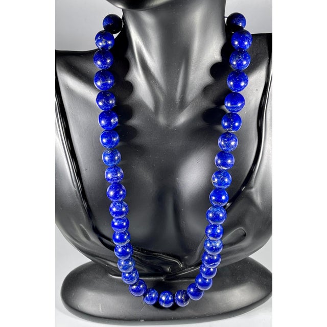Blue Vintage Lapis Lazuli Single Strand Necklace with 14 Karat Yellow Gold Lobster For Sale - Image 8 of 18