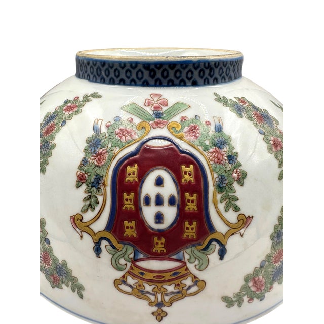 Vintage Blue and White Chinoiserie Porcelain Crown Bowl For Sale - Image 11 of 12