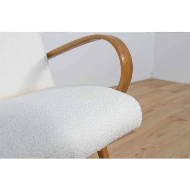 Model 53 Armchair by Jaroslav Smidek for Ton, 1960s For Sale - Image 10 of 17