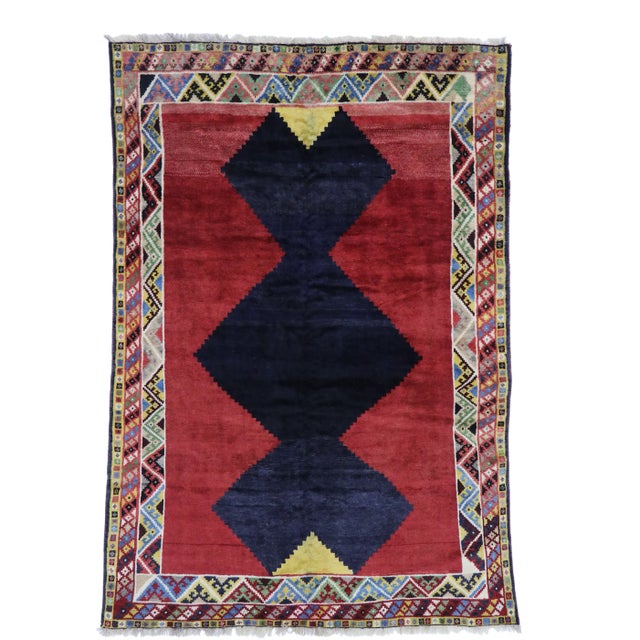 Vintage Persian Shiraz Rug - 06'09 X 09'09 For Sale