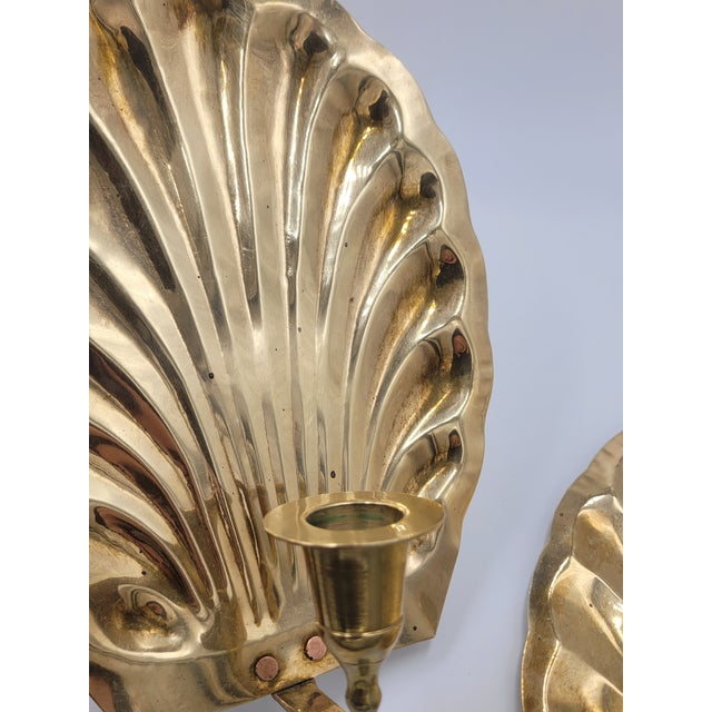 Brass Mid 20th Century Hollywood Regency Scalloped Brass Shell Wall Sconce - Pair For Sale - Image 8 of 12