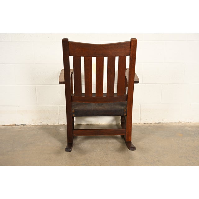 Gustav Stickley Antique Mission Oak Arts & Crafts Rocking Chair, Circa 1910 For Sale In South Bend - Image 6 of 13