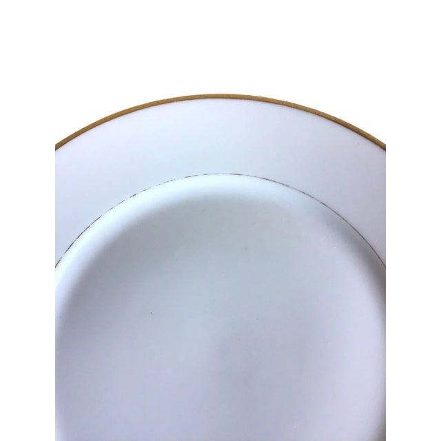 Mid 20th Century Vintage Limoges Depose Martin France White Gold Gilded Salad Luncheon Plate - Set of 5 For Sale In Los Angeles - Image 6 of 6