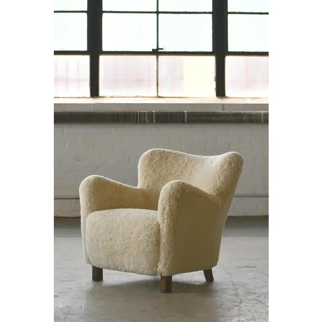 Pair of Custom Made 1940's Style Lounge Chair Upholstered in Beige Sheepskin Shearling For Sale - Image 4 of 8