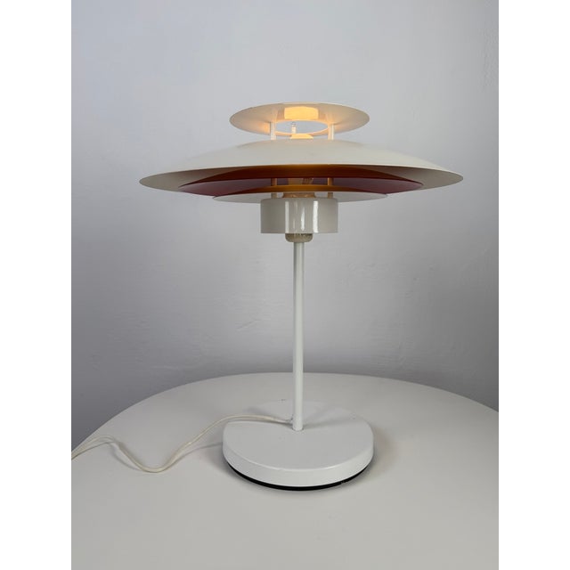 White Danish Metal Table Lamp in style of Poul Henningsen, 1980s For Sale - Image 8 of 10