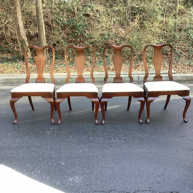 Mid 20th Century of 12 Restored Solid Mahogany Queen Anne Dining Chairs For Sale In Atlanta - Image 6 of 10