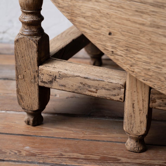 English Oak Gate-Leg Table, 18th Century For Sale - Image 13 of 18