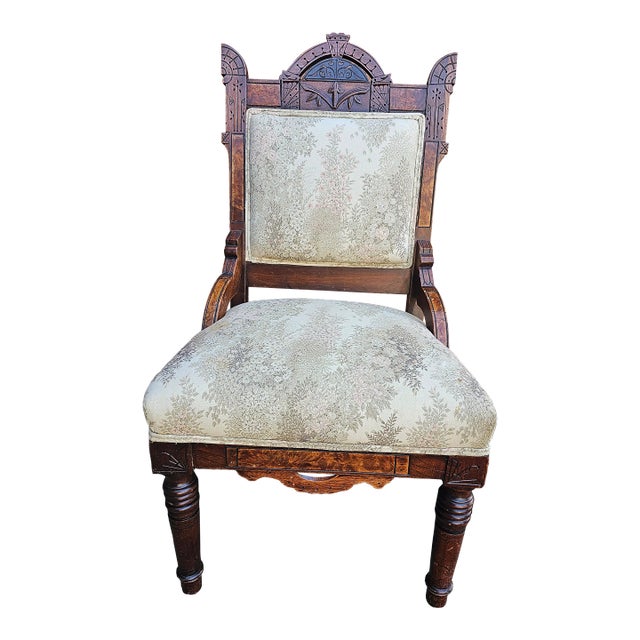 Early 20th Victorian Carved Walnut and Upholstered Side Chair For Sale