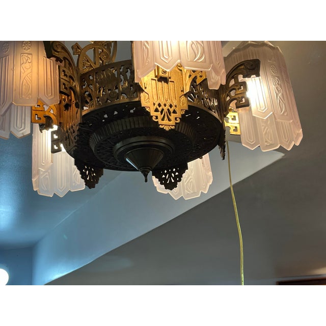 1930s 1932 Grande Dame of American Art Deco Lighting, Lincoln Chandelie For Sale - Image 5 of 10