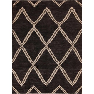 Nazmiyal Collection Diamond Design Black and White Modern Rug For Sale