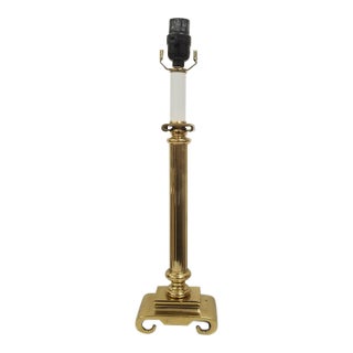 Late 20th Century Brass Corinthian Column Table Lamp – Vintage Fluted Classical Column Lamp For Sale
