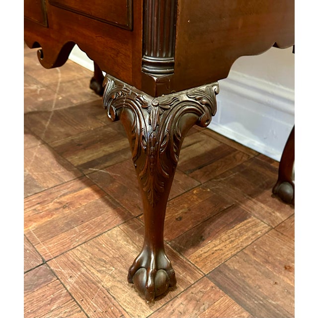1980s Kittinger Williamsburg Mahogany Queen Anne Lowboy With Ball & Claw Feet For Sale - Image 5 of 10