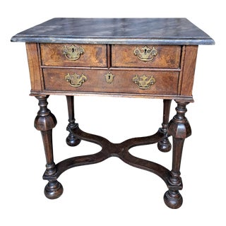 Low Queen Anne Style Side Table in Walnut, 1890 For Sale