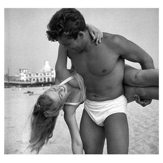 'Muscle Beach Santa Monica' Unframed Archival Pigment Print For Sale