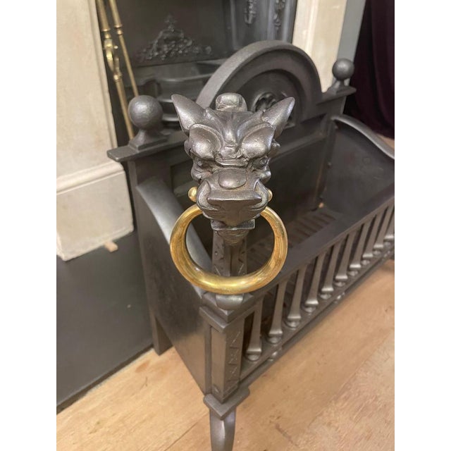 Antique English Dragon Fire Grate in Cast Iron, 1860 For Sale - Image 4 of 14