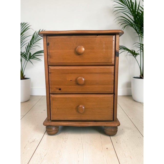 Vintage Bedside Tables in Pine, 1980s, Set of 2 For Sale - Image 9 of 16