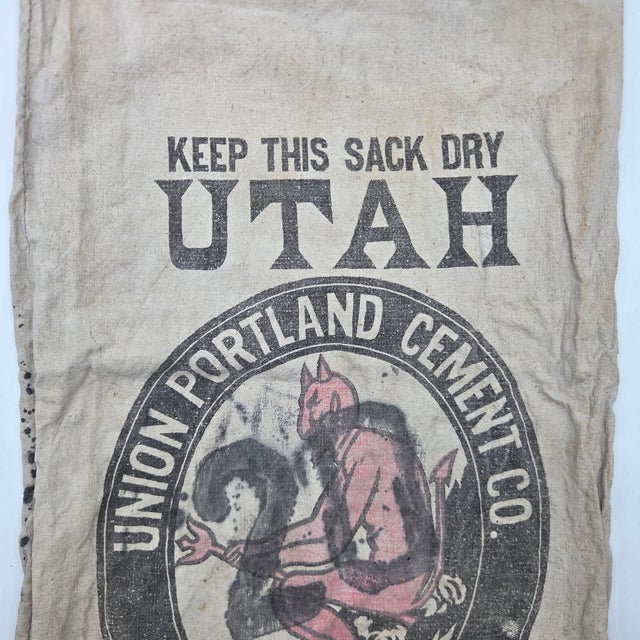 American Early 20th Century Union Portland Cement Devil's Slide Utah Double-Sided Canvas Cement Sack For Sale - Image 3 of 10
