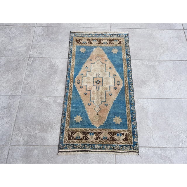 1950s Small Oushak Rug For Sale - Image 9 of 10