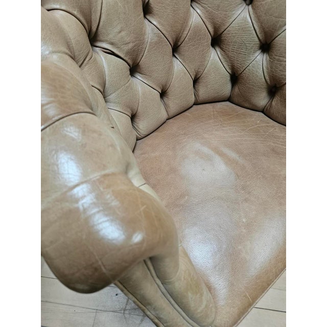 1980s Vintage Chesterfield Leather Club Chairs in Tan Cognac, 1980s, Set of 2 For Sale - Image 5 of 8