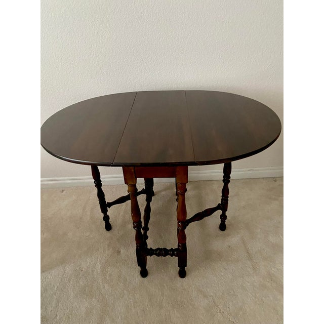 Vintage 1930s Oval Gate-Leg Drop-Leaf Table by Elite Furniture Co. Excellent Condition For Sale - Image 11 of 17