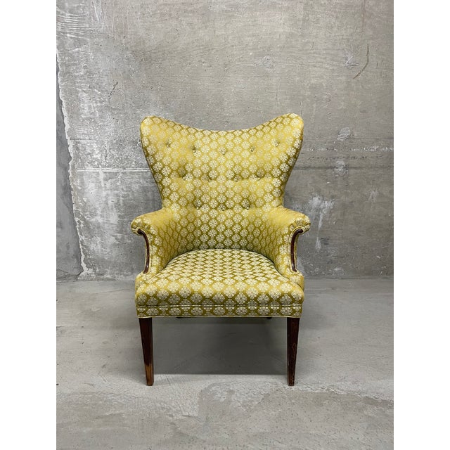 Without a doubt this Mid Century Modern butterfly wingback chair is absolutely gorgeous. Designed for high-style and...
