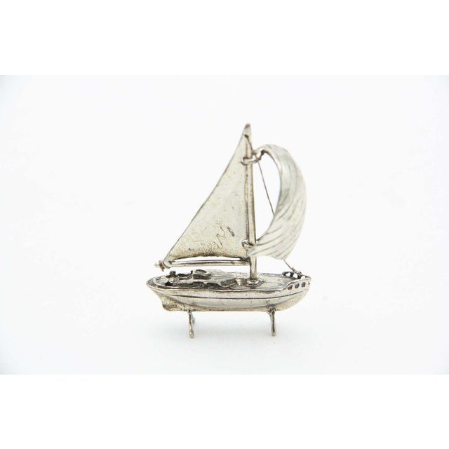 Silver Sailing Boat Miniature, in Good conditions. Designed 1920 to 1949