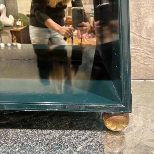 Custom Designer High Gloss Green Lacquered and Aged Mirror Backed Pagoda Form Display Etagere For Sale In New York - Image 6 of 10