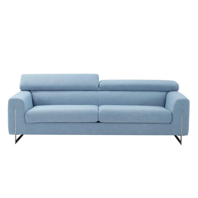 Make your living room the center of attention with our Serena sofa. Fall into a state of relaxation, Soft-rounded edges...