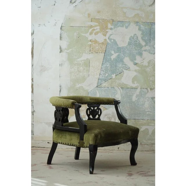 English Victorian Chair in Velvet & Wood, Late 19th Century For Sale - Image 10 of 13
