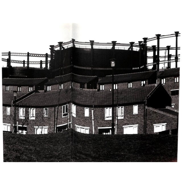 "Bailey Nw1: Urban Landscapes" 1982 (Inscribed) For Sale In New York - Image 6 of 12