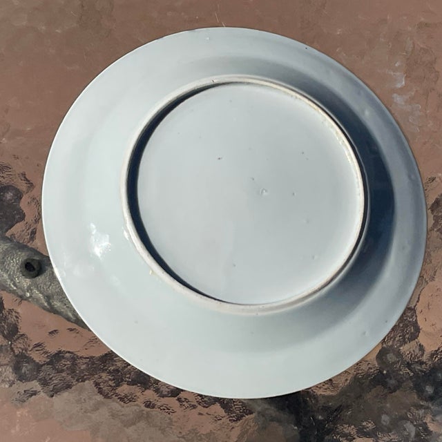 Lovely Canton Ware Dinner Plate 10”W circa 1850. No chips or cracks, but does have a small flea bite.