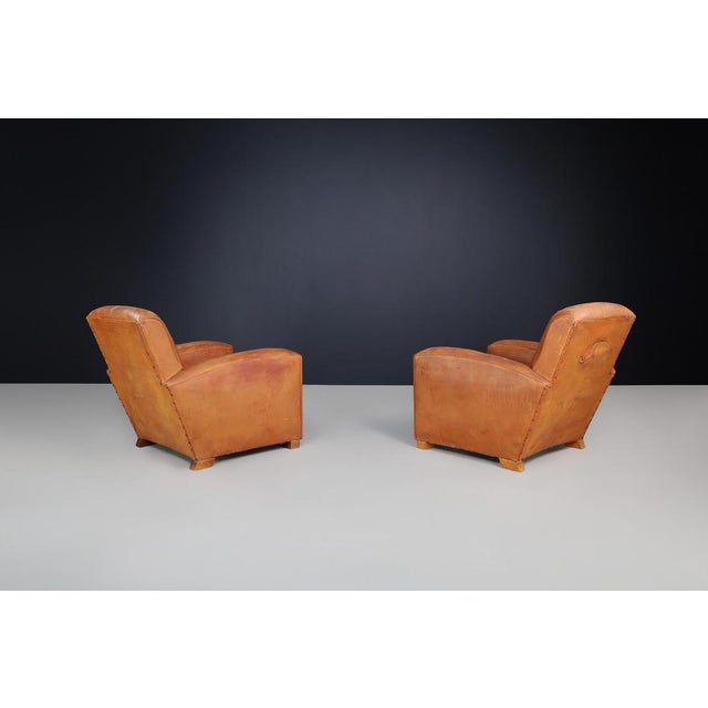 1940s Art Deco Patinated Leather Lounge Chair, France, 1940 For Sale - Image 5 of 10