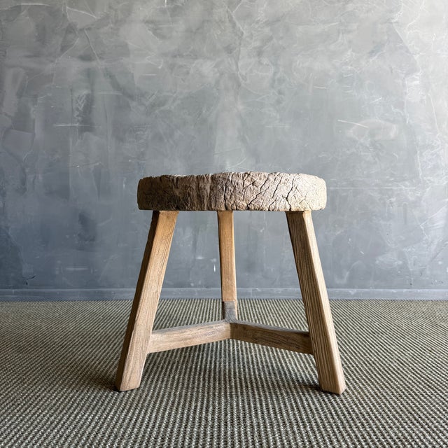 Mid-Century Modern Vintage Elm Wood Wheel Side Table #D73 For Sale - Image 3 of 8