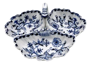 19th Century Meissen Blue Onion, Handled Three Section Shell Dish