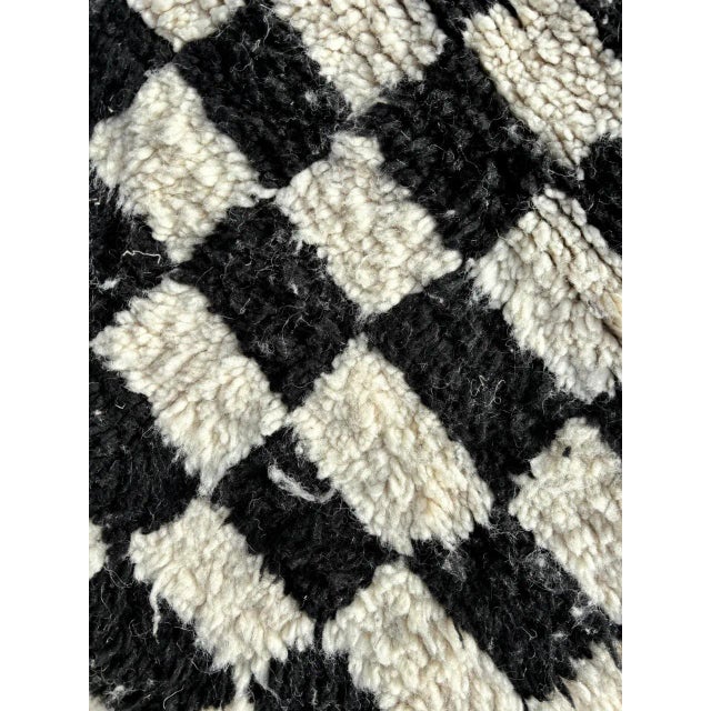 Beni Ouarain Checkerboard Modern Moroccan Handknotted Rug For Sale - Image 9 of 10
