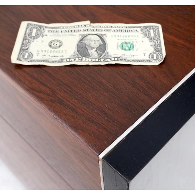 Mid-Century Modern John Stuart Three Drawer Rosewood Bachelor Chest Mid Century Console Stand For Sale - Image 3 of 13