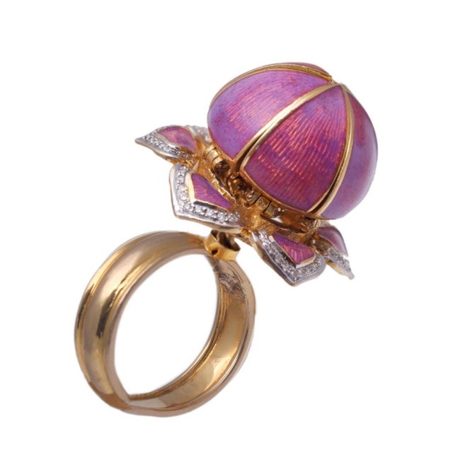 Gorgeous Lotus Flower which open & Close with solitaire Diamond and Enamel S 6.5 For Sale - Image 10 of 18