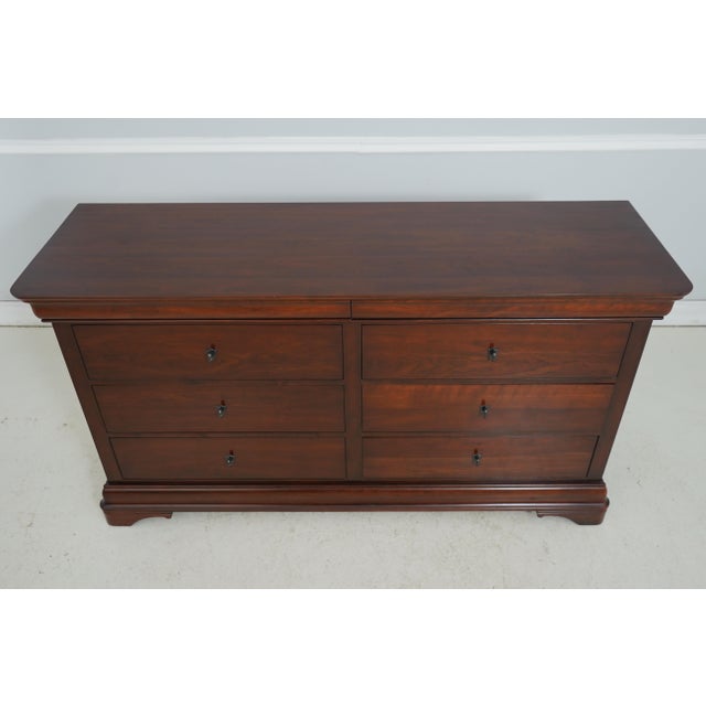 Nichols & Stone by Stickley Cherry 6 Drawer Dresser For Sale In Philadelphia - Image 6 of 18